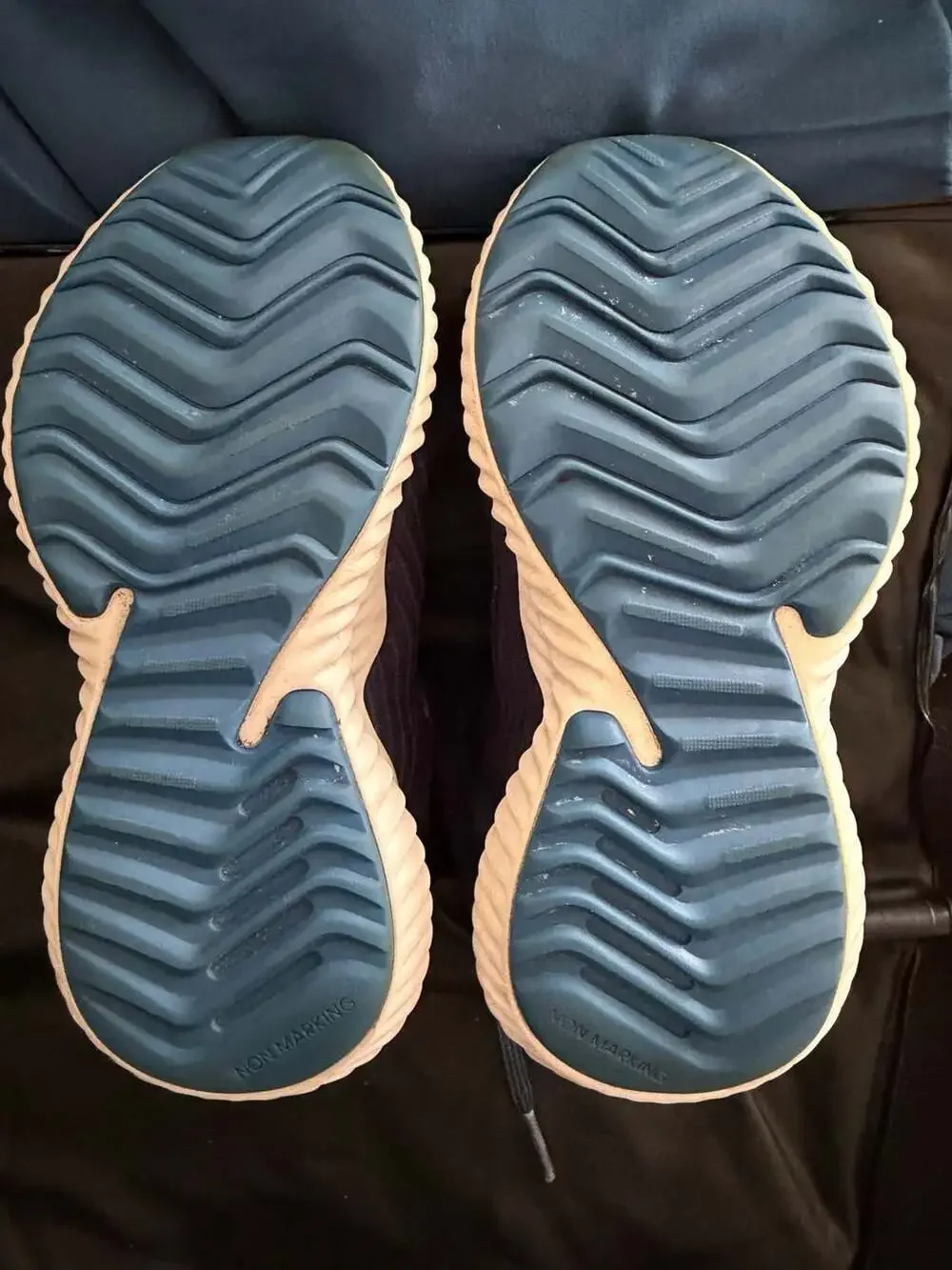 adidas Alphabounce Beyond Navy Blue‎ Running Shoes kids Size 12Y